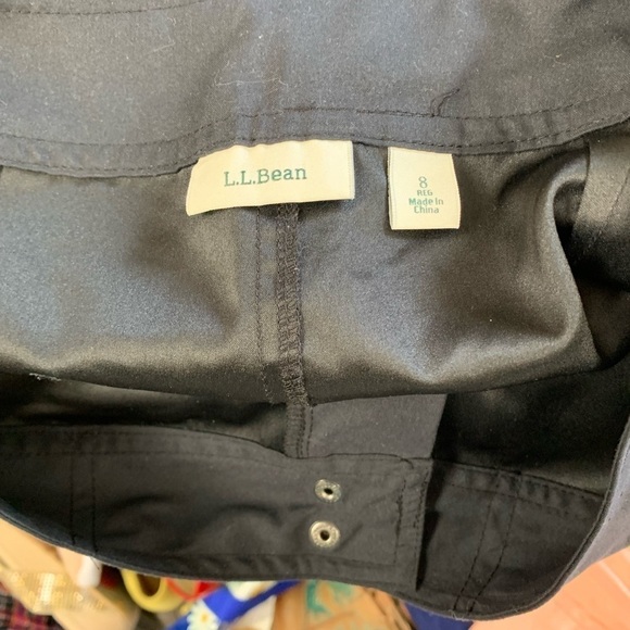 LL Bean lightweight poly shorts back velcro & zip pockets size 8  8 in inseam - Picture 3 of 6